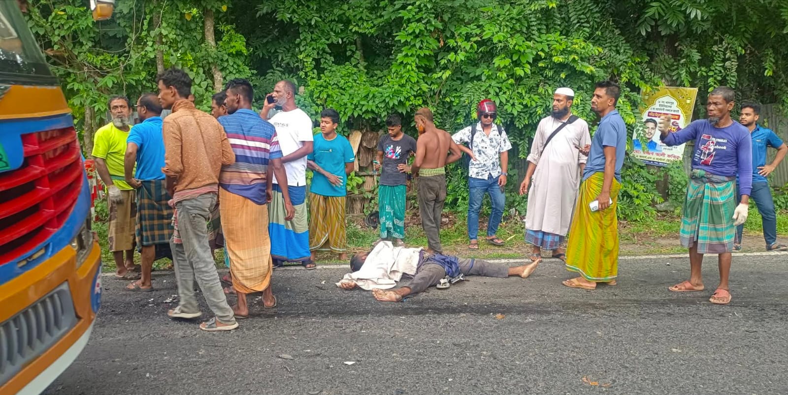 বাগেরহাটে খুলনা-মোংলা মহাসড়কে ট্রাক ও মোটরসাইকেলের সংঘর্ষ, নিহত ৩