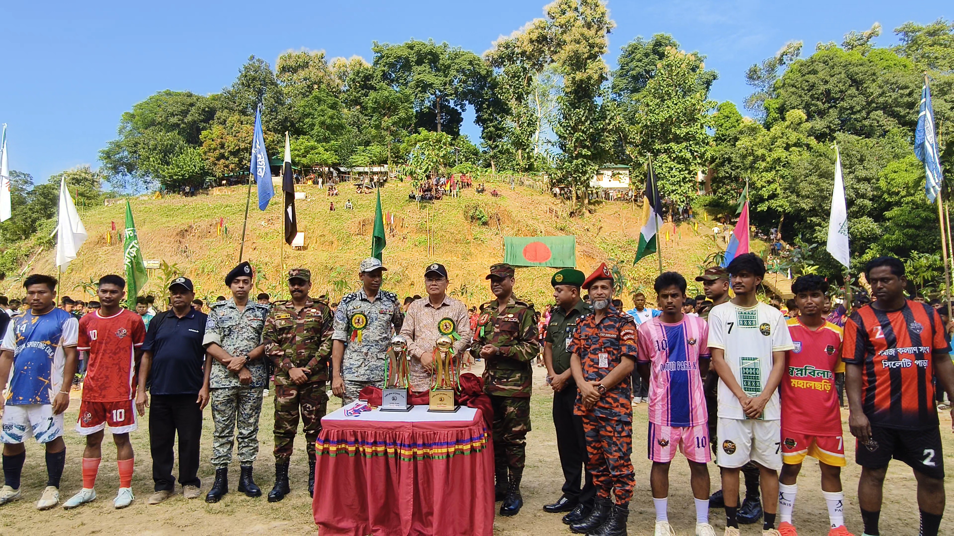 পাহাড়ের সব সম্প্রদায়কে নিয়ে মহালছড়িতে সম্প্রীতি কাপ ফুটবল টুর্নামেন্টের উদ্বোধন