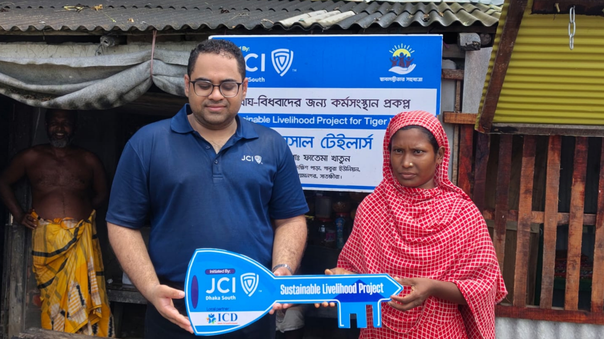 নদীর জাল থেকে ব্যবসায়, ঘুরে দাঁড়াচ্ছেন বাঘবিধবারা সুন্দরবন উপকূলের নারীদের সংগ্রামী জীবনে নতুন আশার আলো