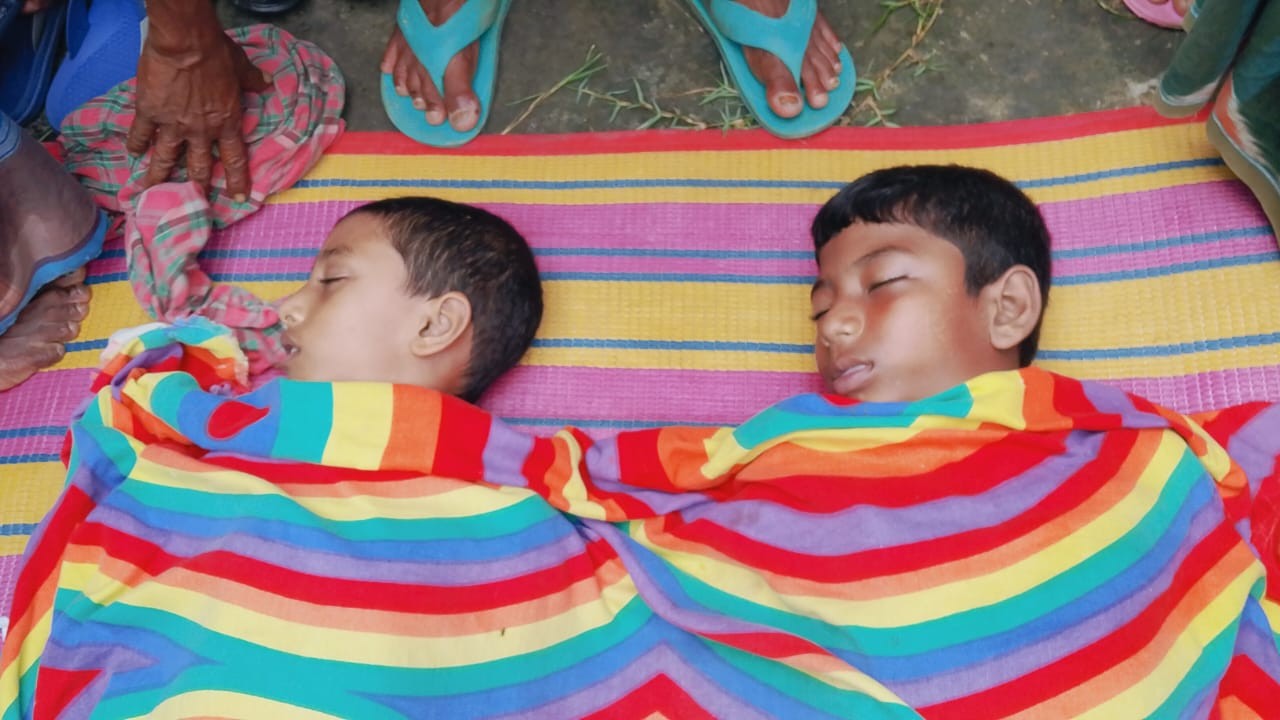 কালিগঞ্জে পুকুরে ডুবে দুই শিশুর মৃত্যু