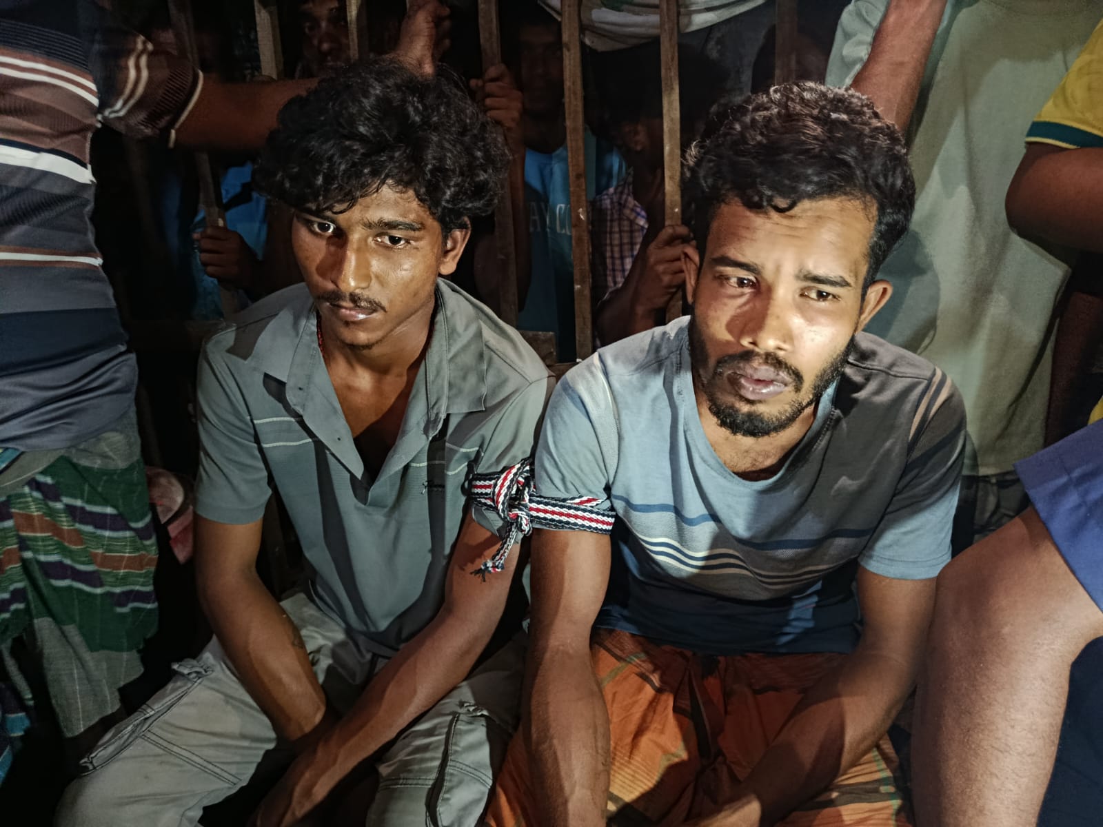 সাতক্ষীরায় মাদকবিরোধী উত্তেজনায় দুই বাড়িতে ভাঙচুর, আটক ২