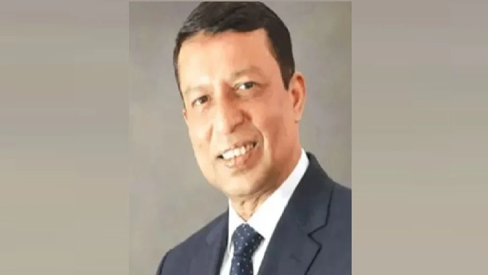 চাকরি হারানোর পর দুদকে ফিরলেন হাসিনার নামে মামলা করা কর্মকর্তা