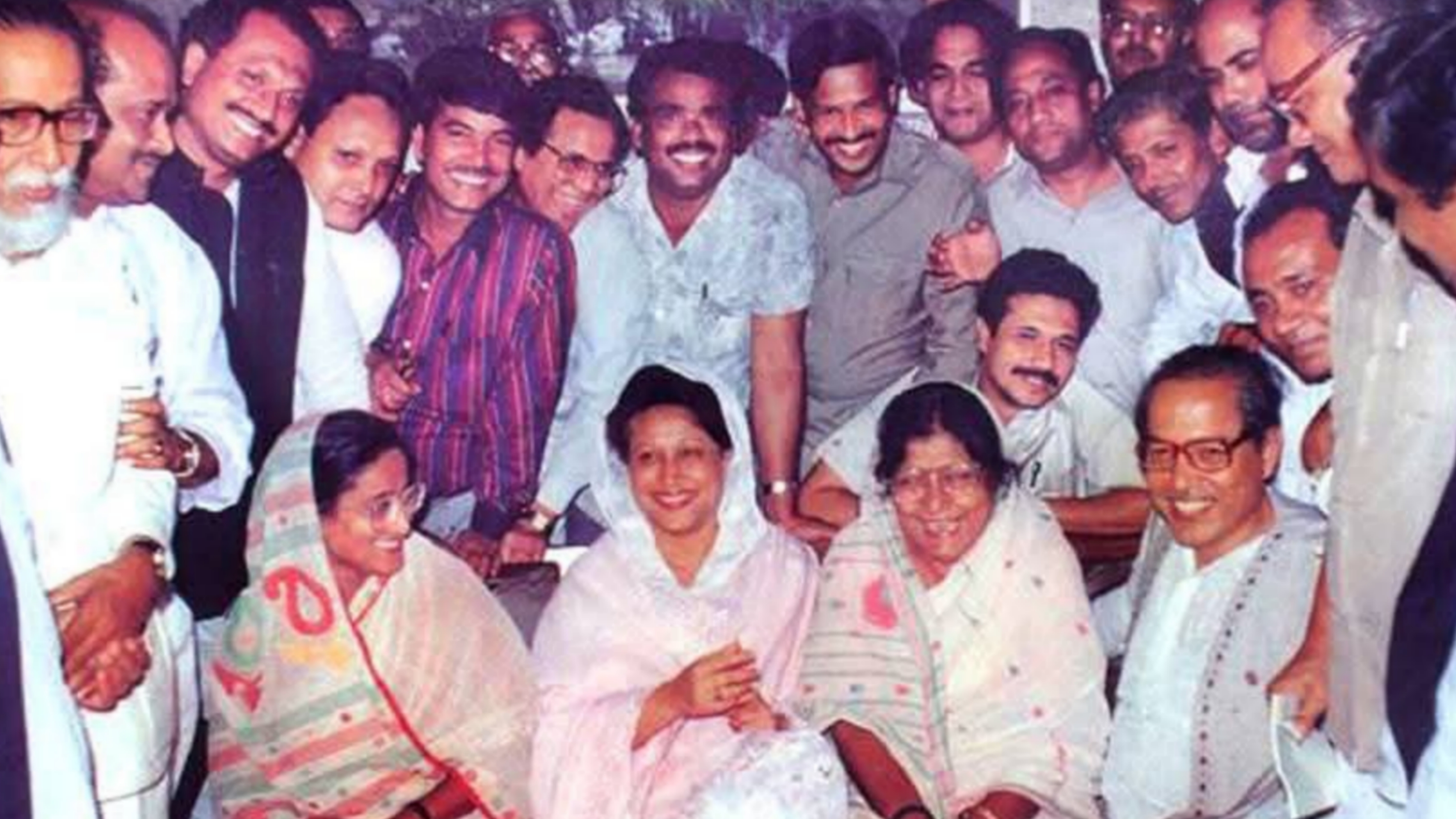 বাংলাদেশের রাজনীতি কোন পথে