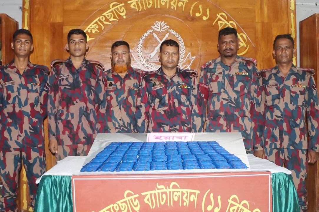 লেবুর বস্তায় ৩ কোটি টাকার ইয়াবা উদ্ধার ৯৯ হাজার ৬৪০ পিস