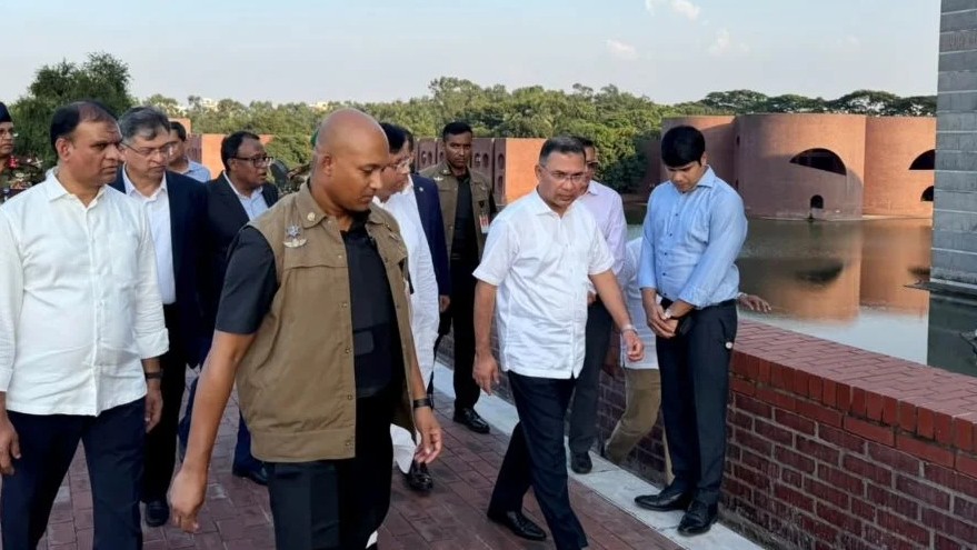 সংসদ ভবন প্রাঙ্গণের পরিবেশ ও সৌন্দর্য অক্ষুণ্ণ রাখতে প্রধানমন্ত্রীর নির্দেশ