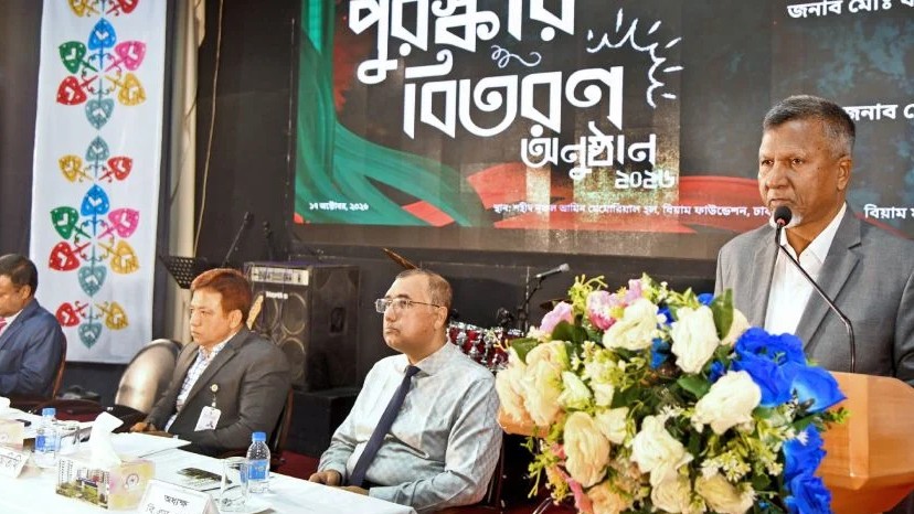 প্রাথমিক বিদ্যালয়ে অভিন্ন পোশাক ও দুপুরের খাবার চালু: জনপ্রশাসন প্রতিমন্ত্রী