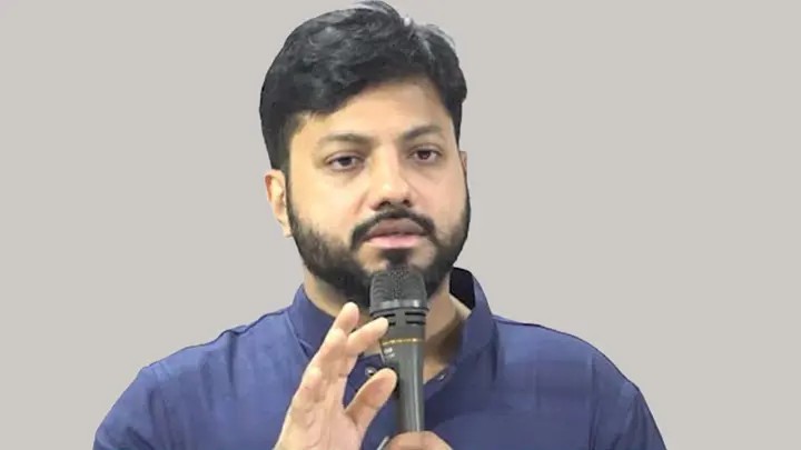 অস্ত্র উঁচিয়ে ধরার ব্যাখ্যা দিলেন প্রতিমন্ত্রী ইশরাক