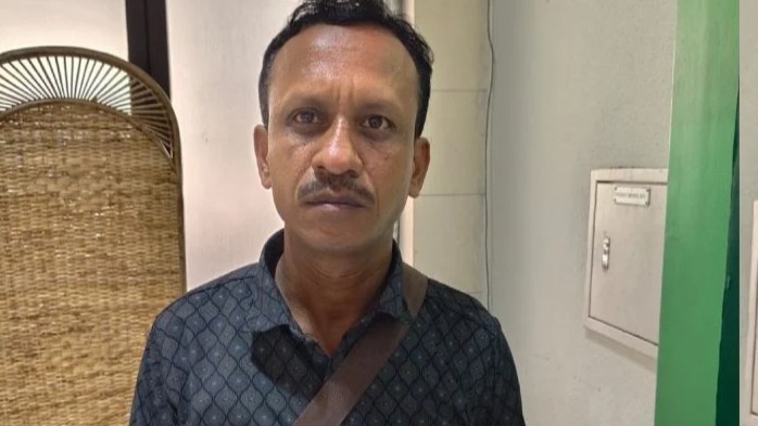 চট্টগ্রাম বিমানবন্দরে ১ কোটি ২০ লাখ টাকার স্বর্ণ জব্দ, গ্রেপ্তার ১