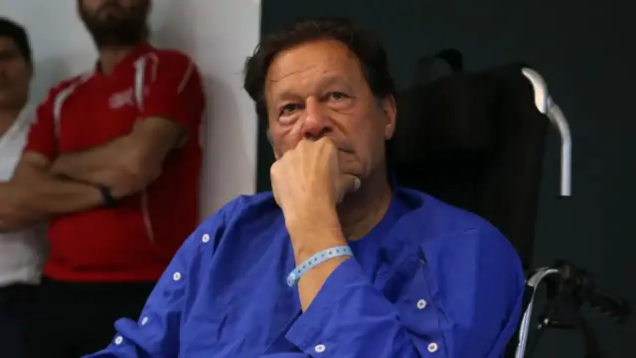 ইমরান খান